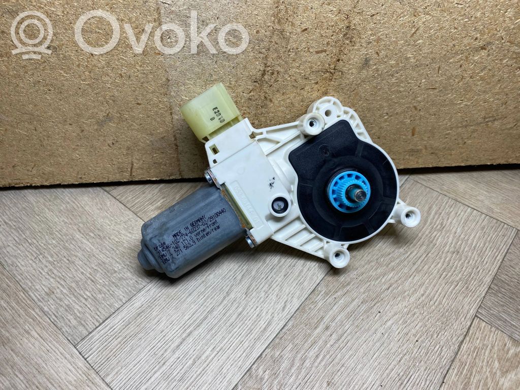 BMW 5 F10 F11 Silniczek podnoszenia szyby drzwi tylnych 