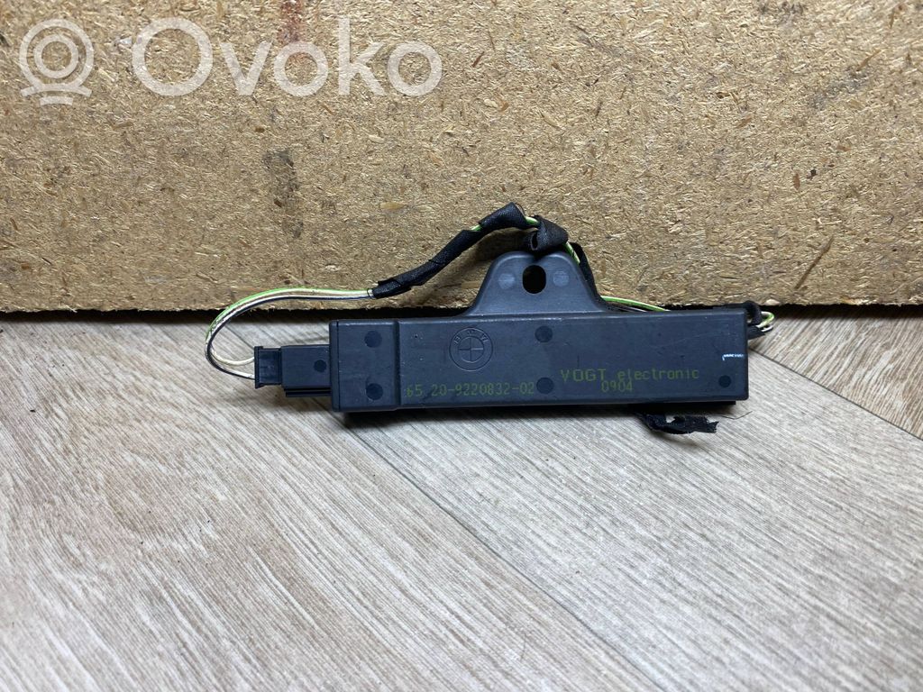 BMW 5 F10 F11 Antenne intérieure accès confort 