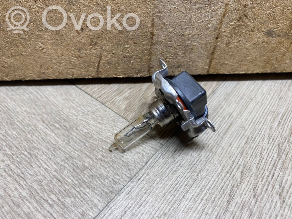 Volvo XC90 Priekinio žibinto lemputė 