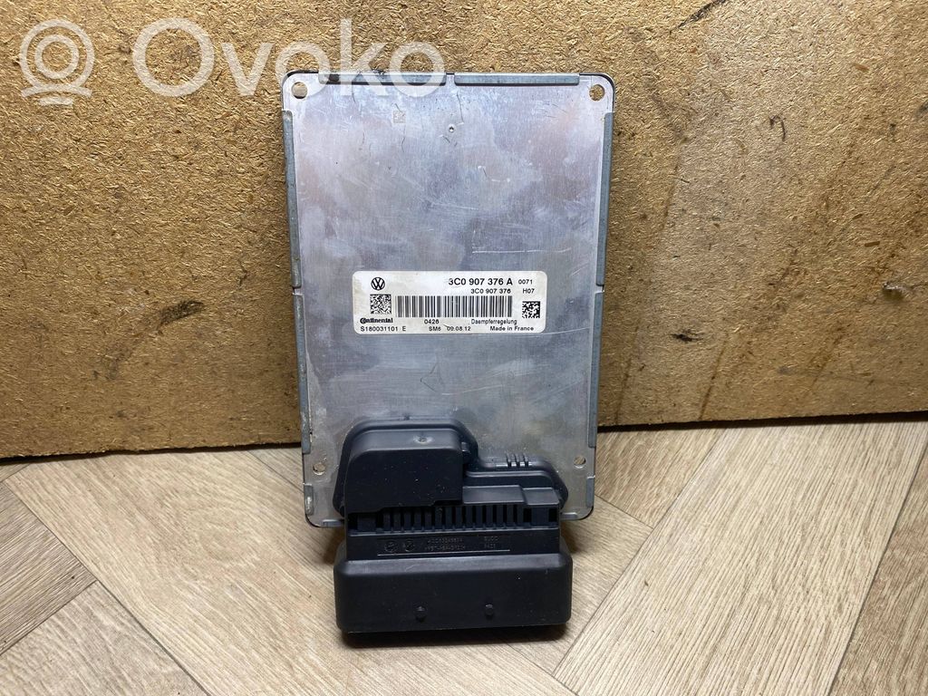 Volkswagen PASSAT B7 Module de commande suspension 
