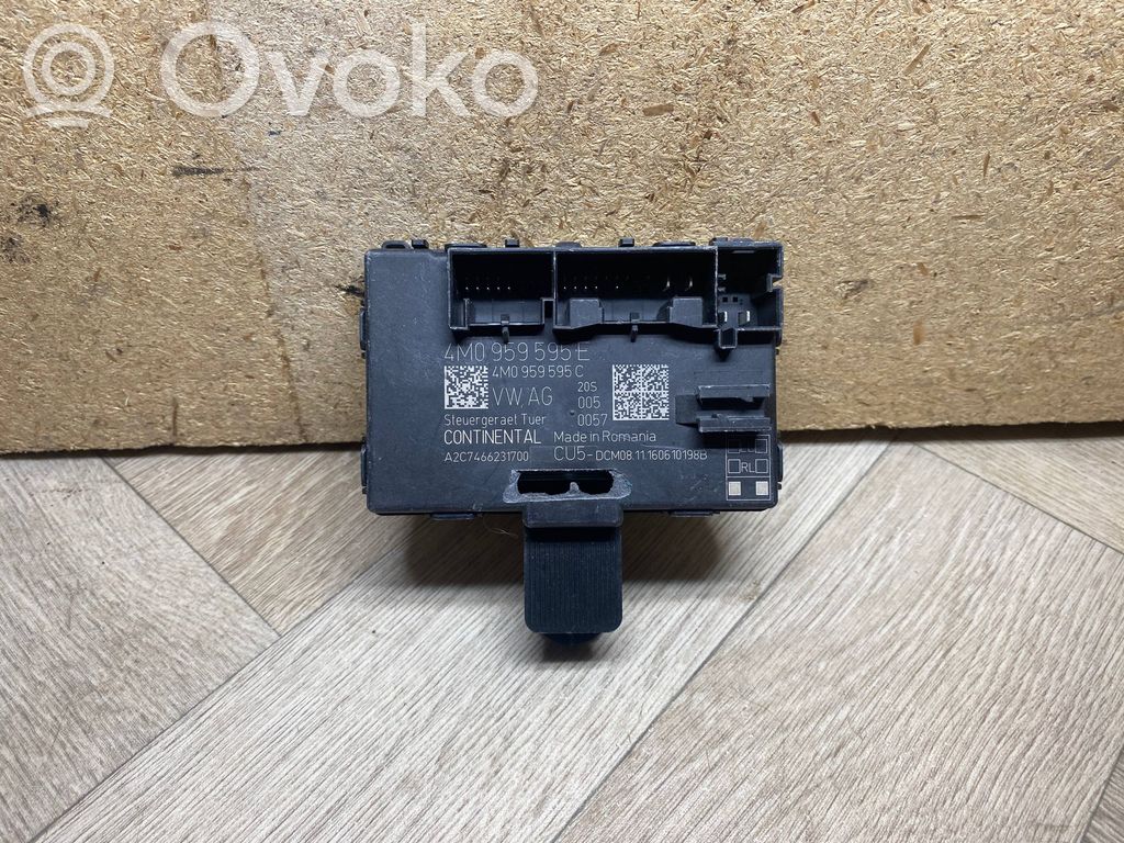 Audi Q7 4M Door control unit/module 
