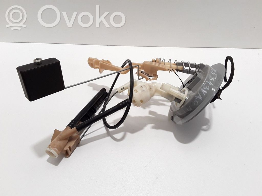 BMW 7 E65 E66 Fuel level sensor 