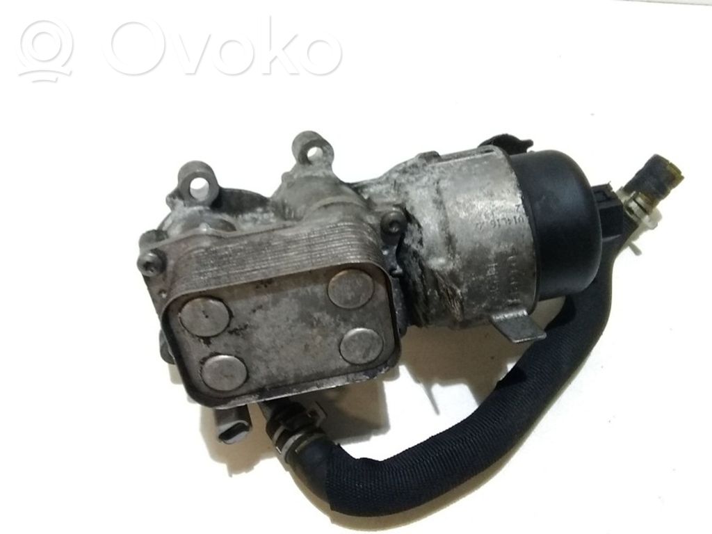Oil filter mounting bracket