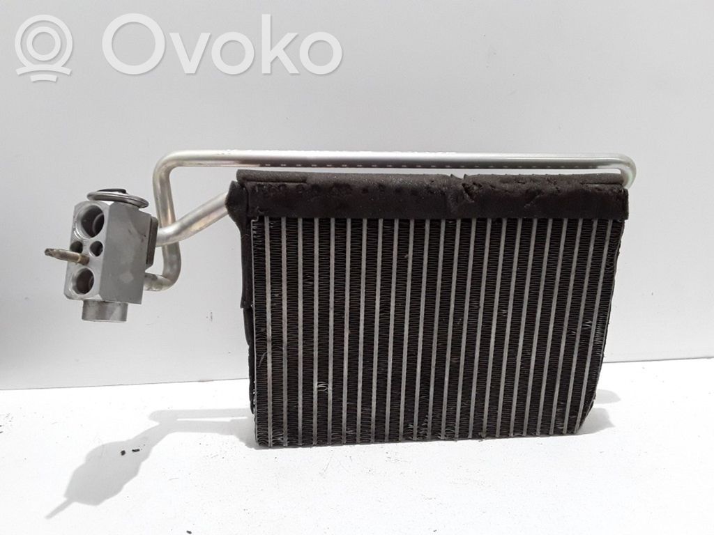 BMW 3 E46 Oro kondicionieriaus radiatorius (salone) 