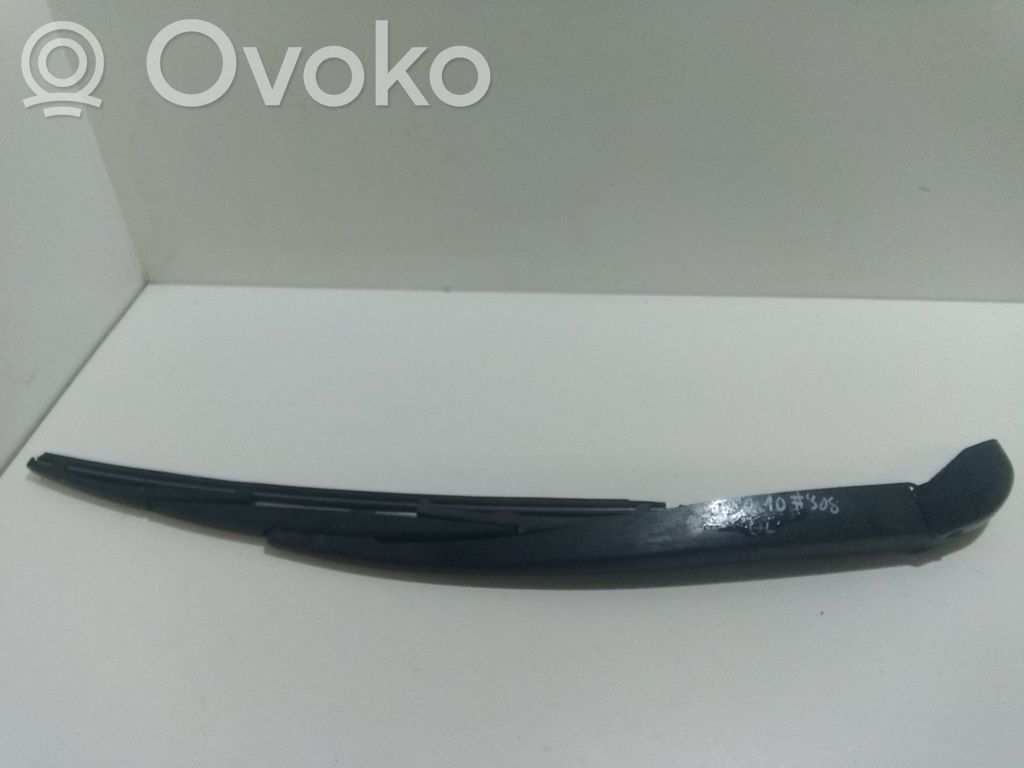 Rear wiper blade