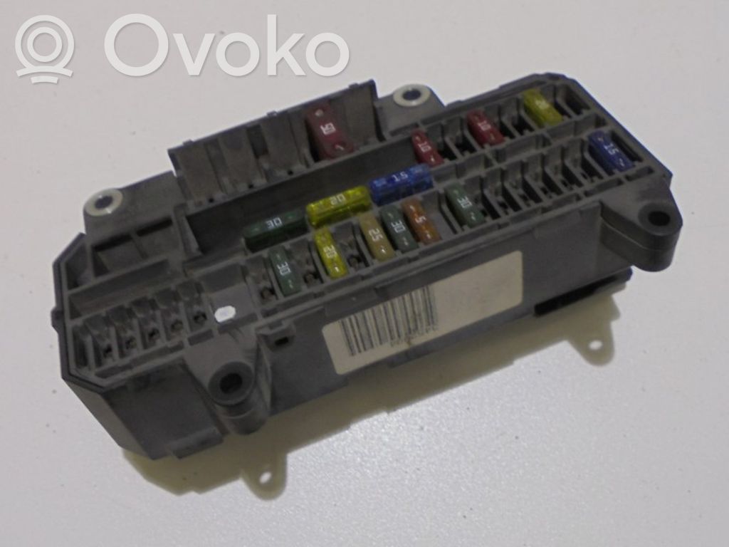BMW 7 E65 E66 Module de fusibles 