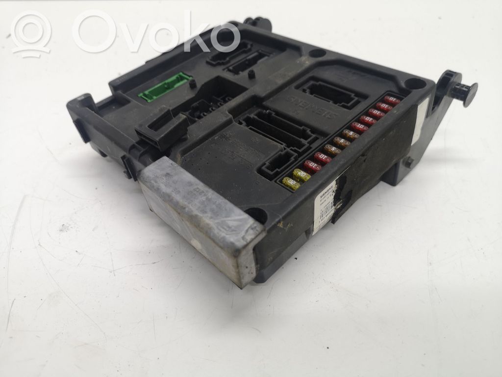 Volkswagen Sharan Fuse module 