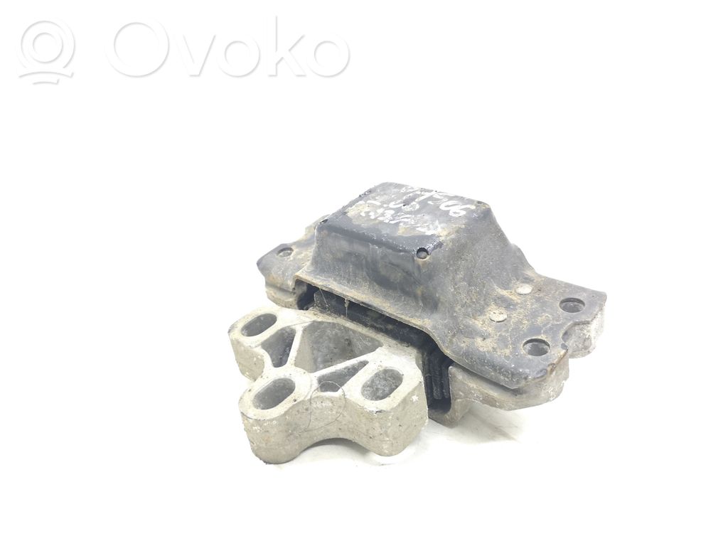 Engine mount bracket