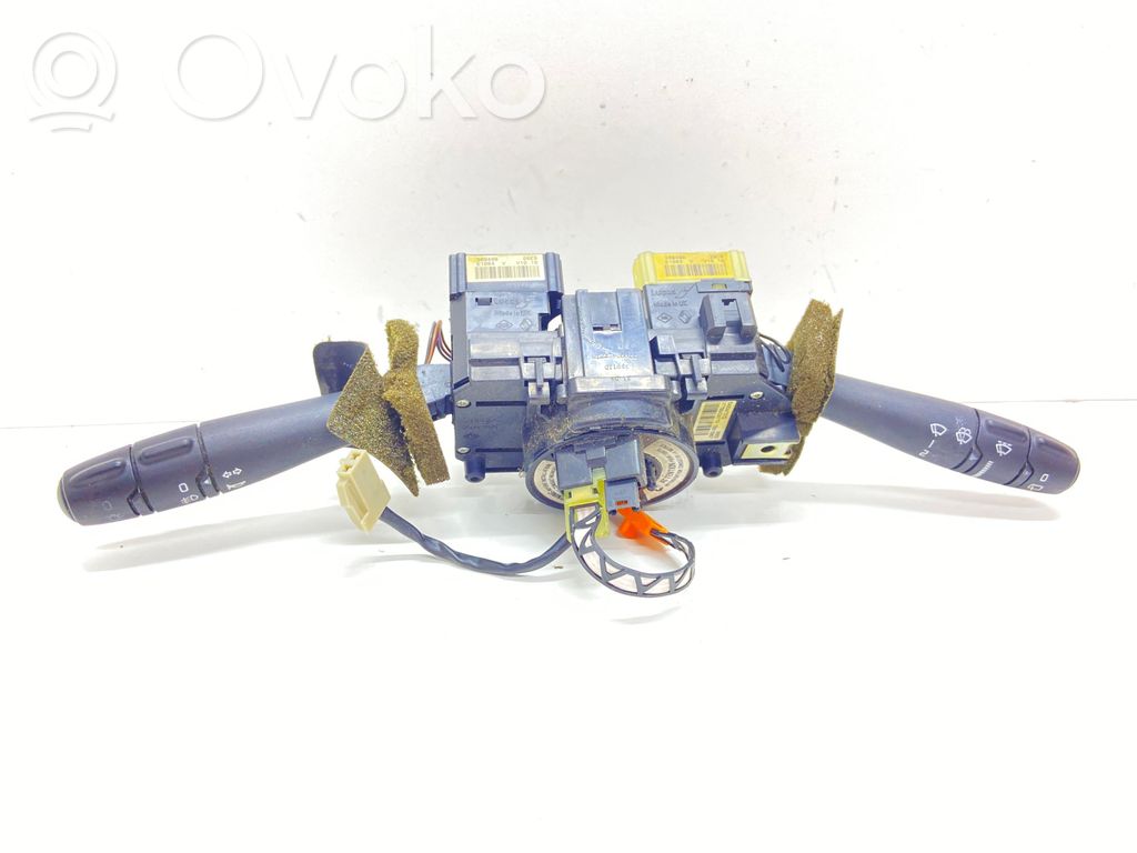 Renault Laguna I Wiper turn signal indicator stalk/switch 