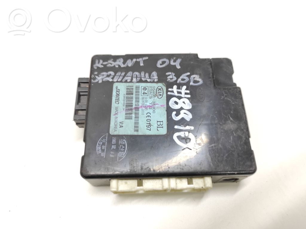 KIA Sorento Door central lock control unit/module 