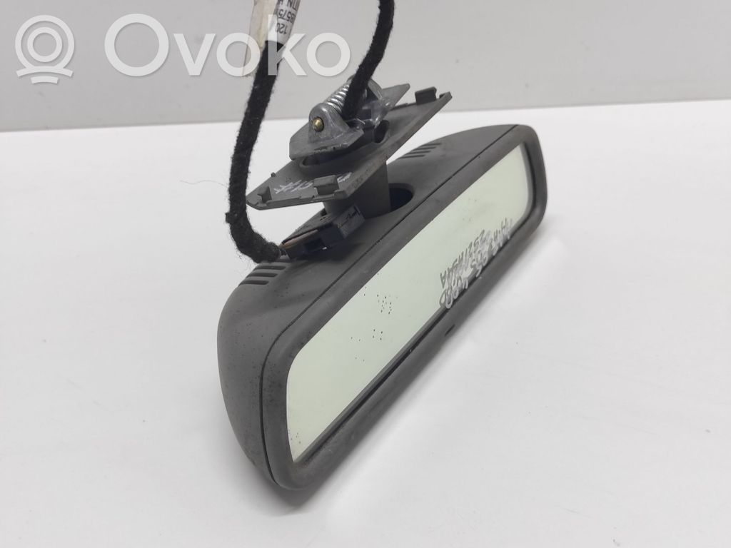 Rear view mirror (interior)   010589