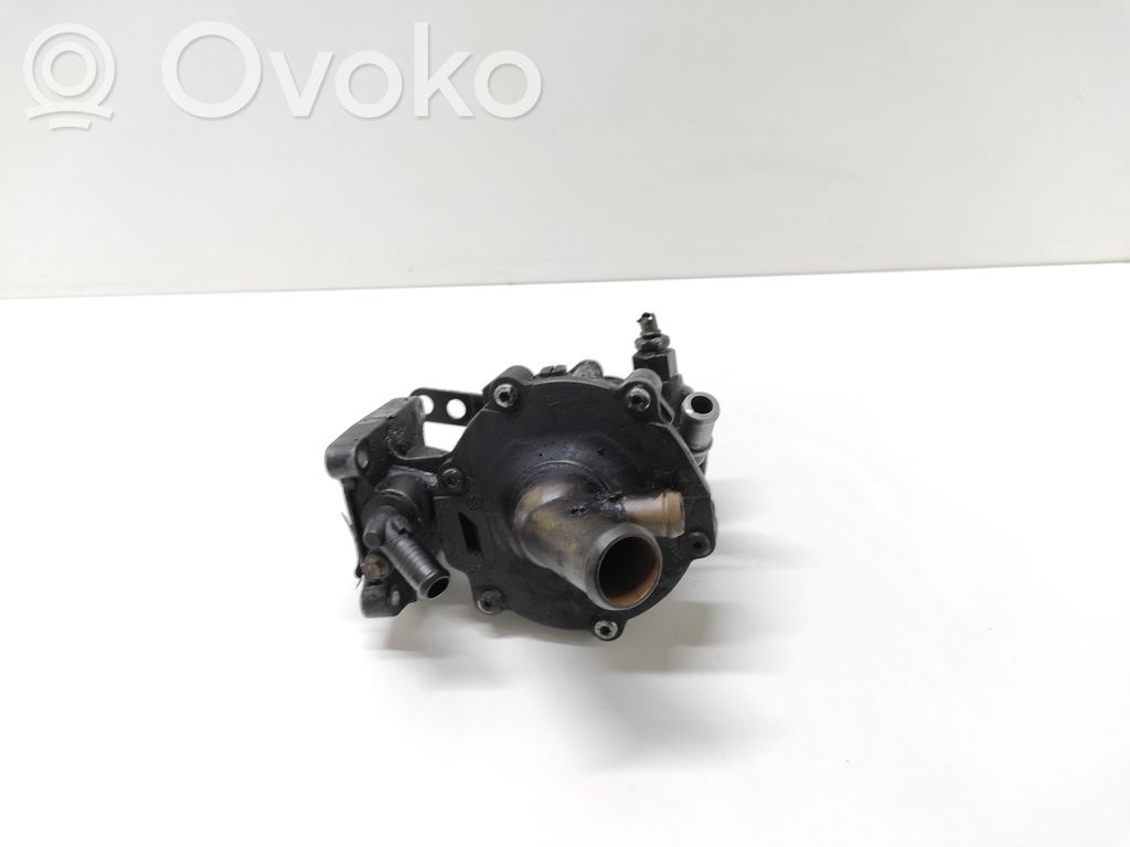 Ford Mondeo MK II Ohjaustehostimen pumppu 