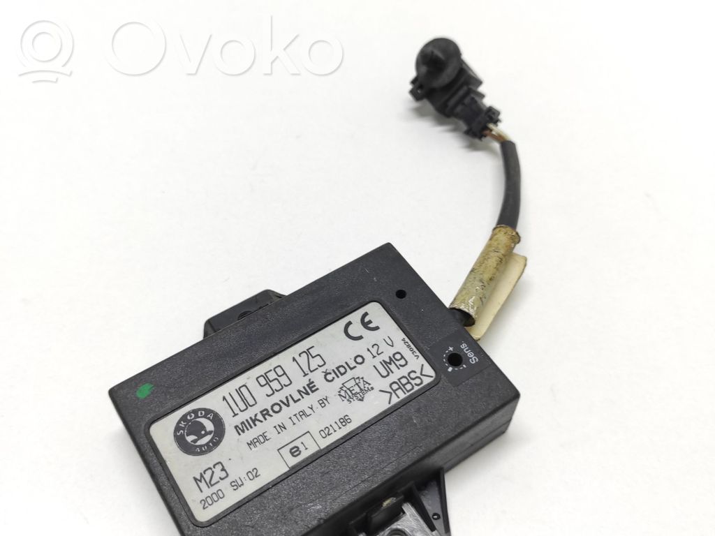 Skoda Octavia Mk1 (1U) Alarm control unit/module 