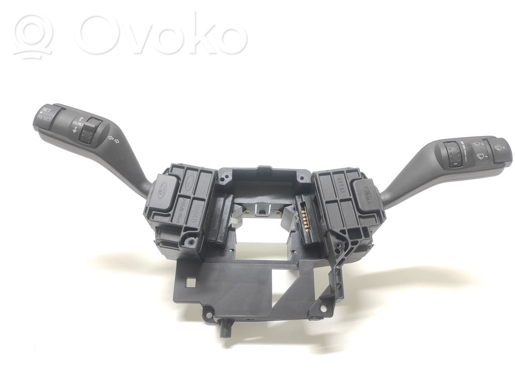 Rokturu komplekts   3M5T6475,3M5T6475AE,4M5T13N064,17D940,4M5T13N064HH