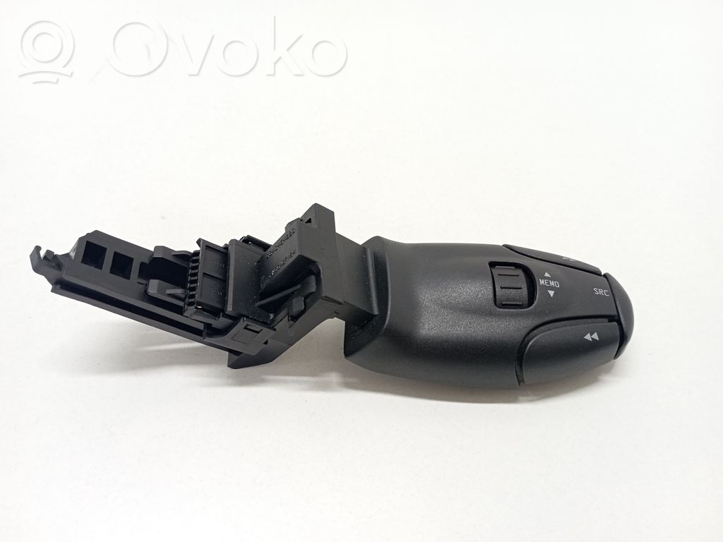 Peugeot 307 Daudzfunkciju vadības slēdzis / poga 