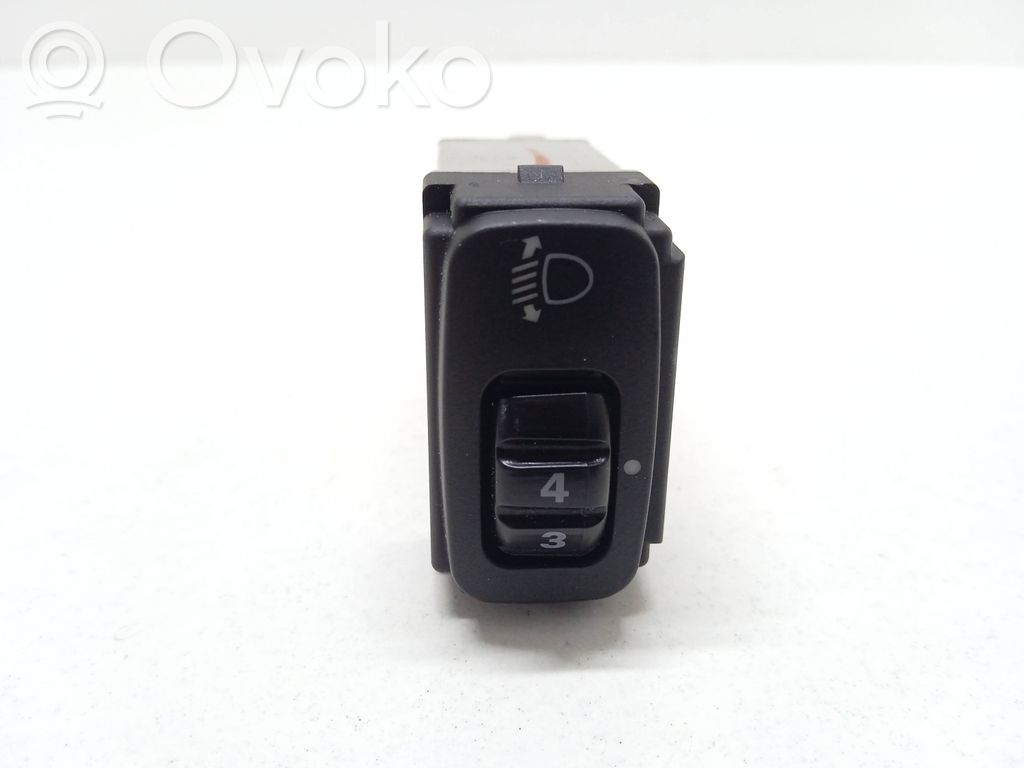 Headlight level height control switch   7A25