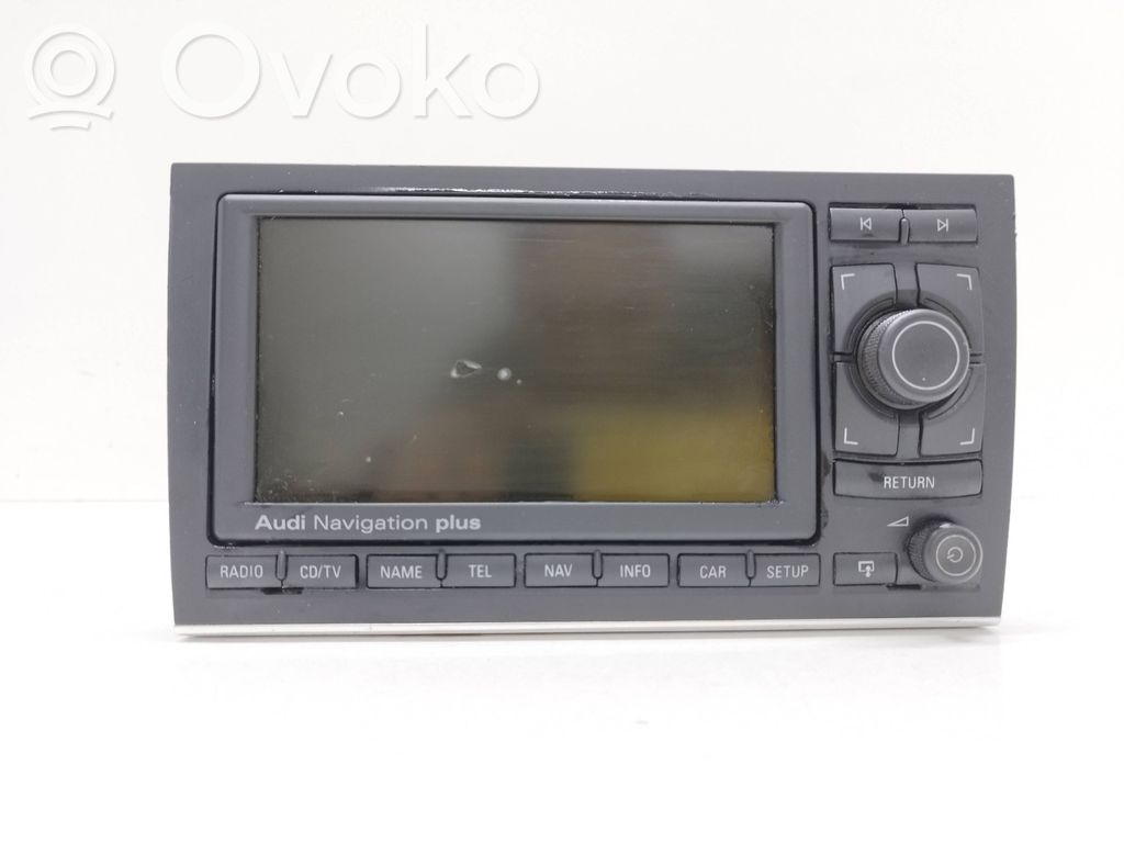 Audi A4 S4 B7 8E 8H Panel / Radioodtwarzacz CD/DVD/GPS 