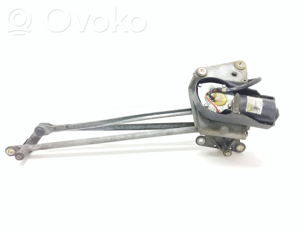 Front wiper linkage