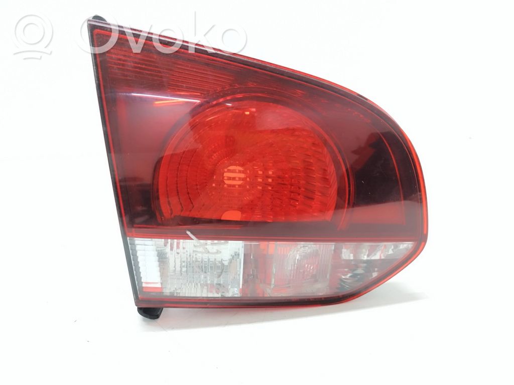 Volkswagen Golf Plus Lampy tylnej klapy bagażnika