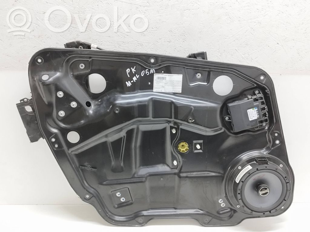 Mercedes-Benz ML W164 Meccanismo di sollevamento del finestrino anteriore senza motorino