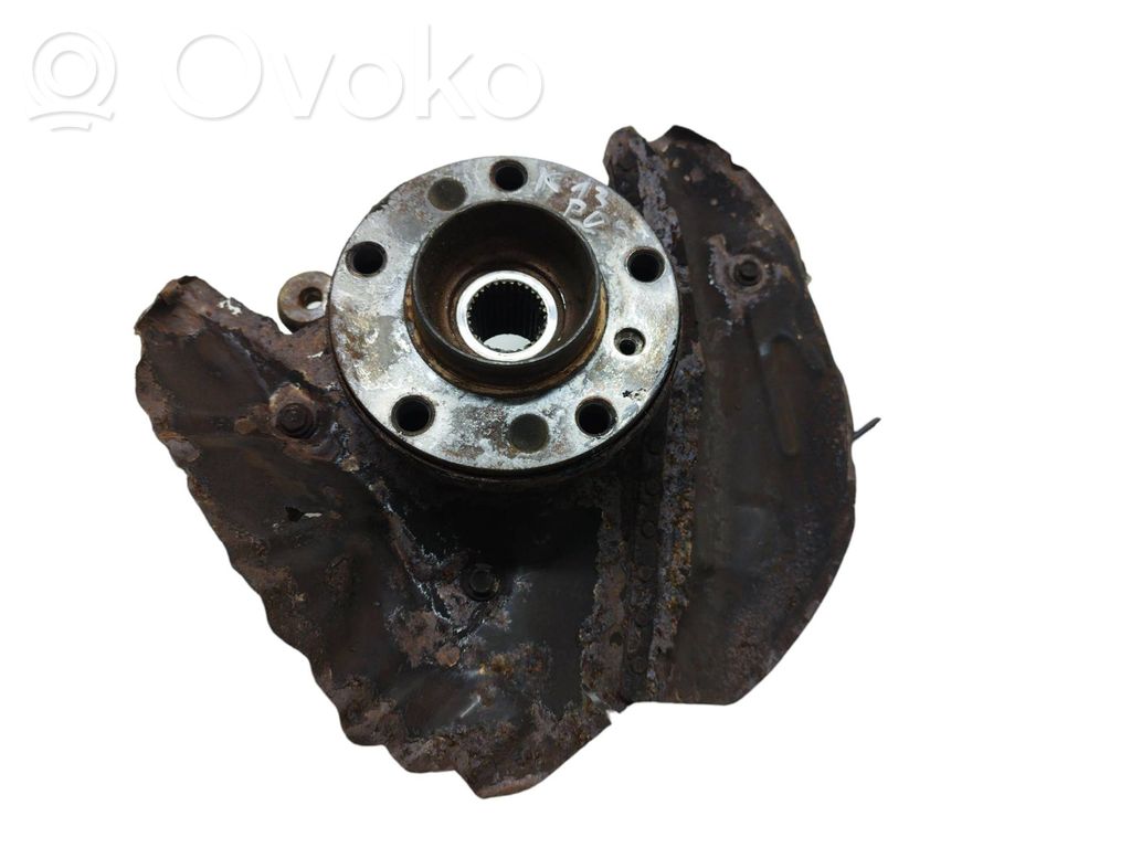Front wheel hub