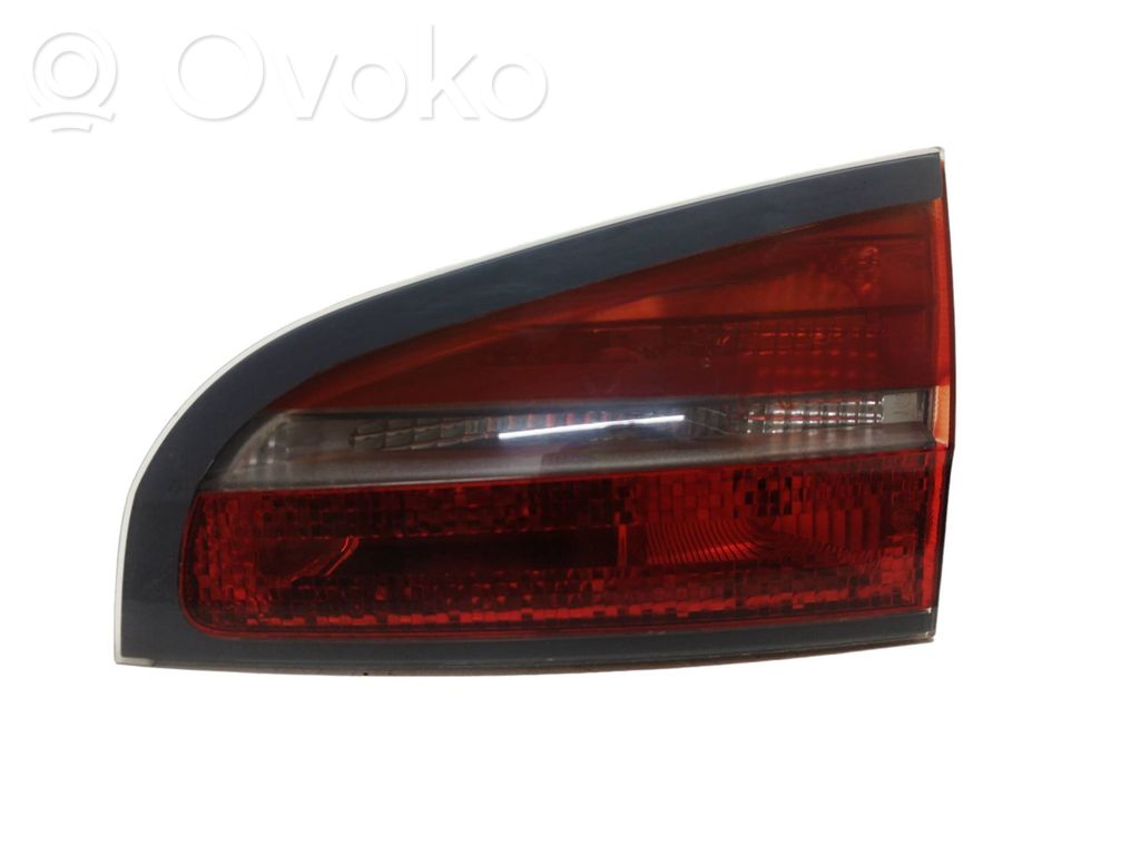 Luz trasera/de freno   6M2113A602CF,16628000