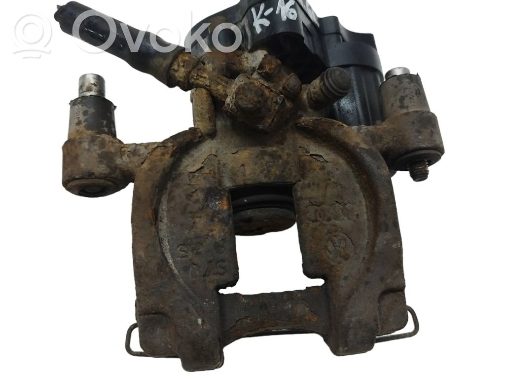 Audi A3 S3 8V Tylny zacisk hamulcowy 