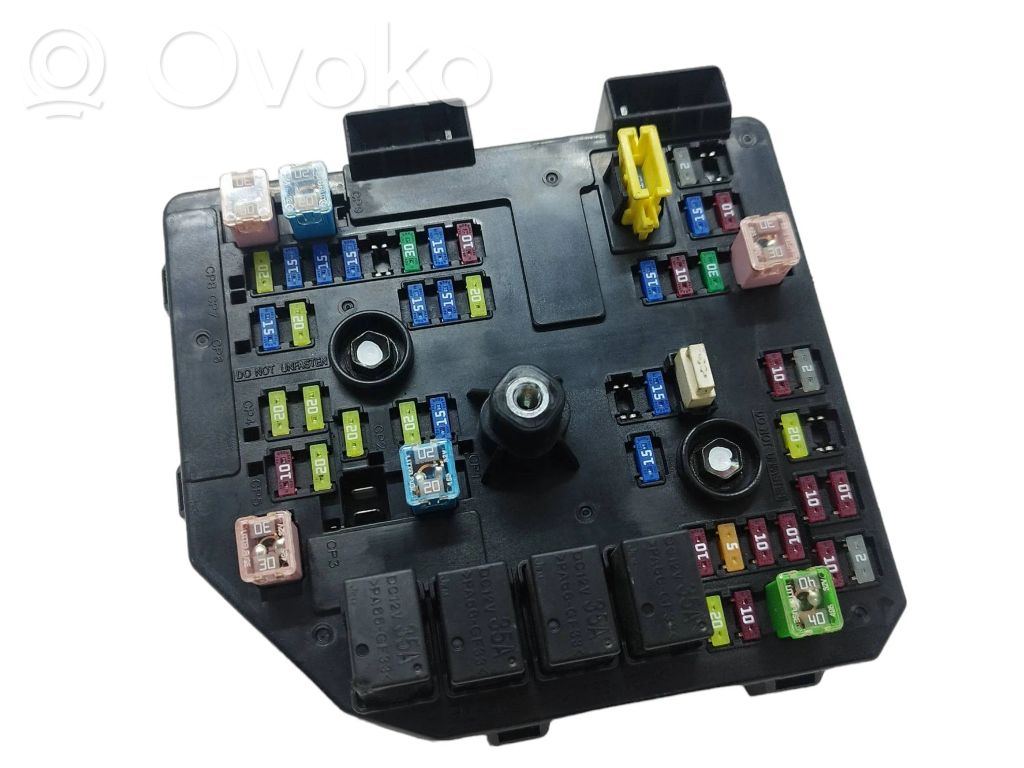 Opel Antara Fuse module 