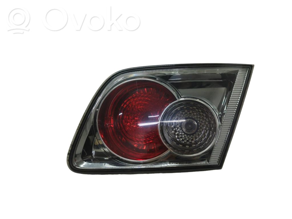 Tailgate rear/tail lights   A046745