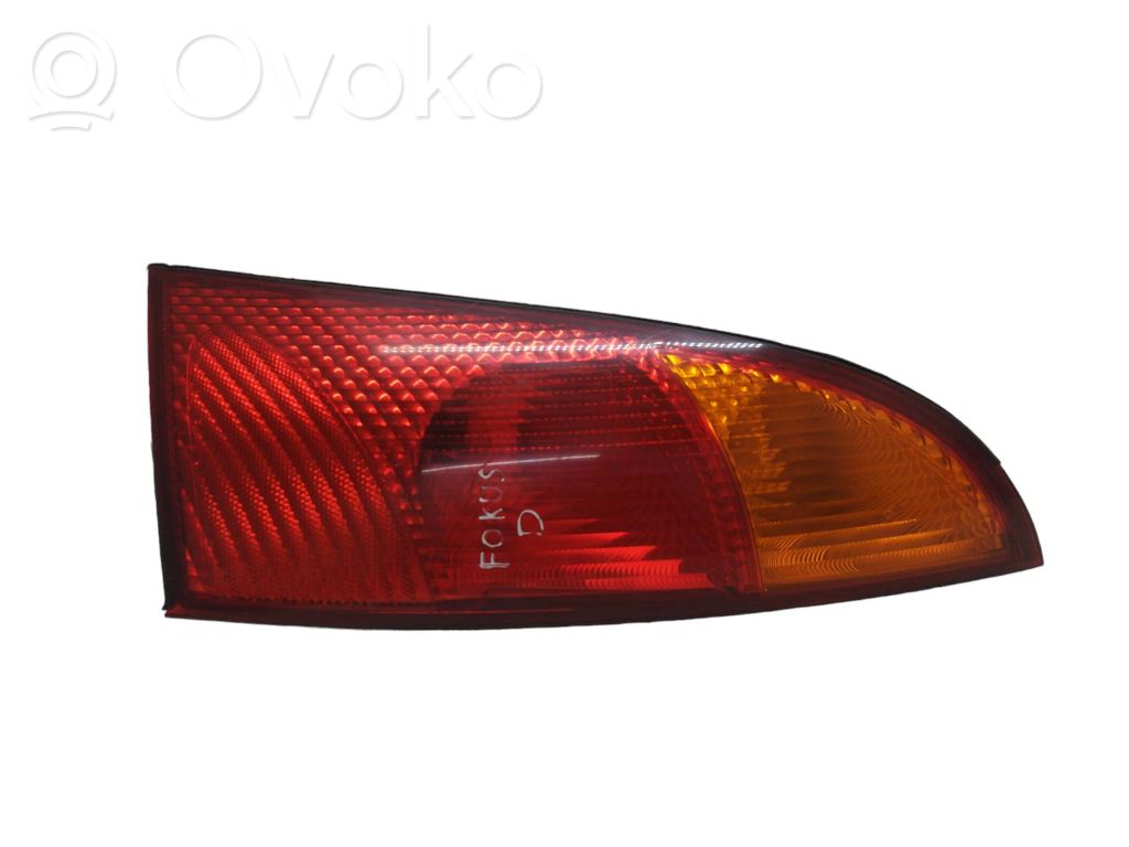 Ford Focus Lampă spate în caroserie 