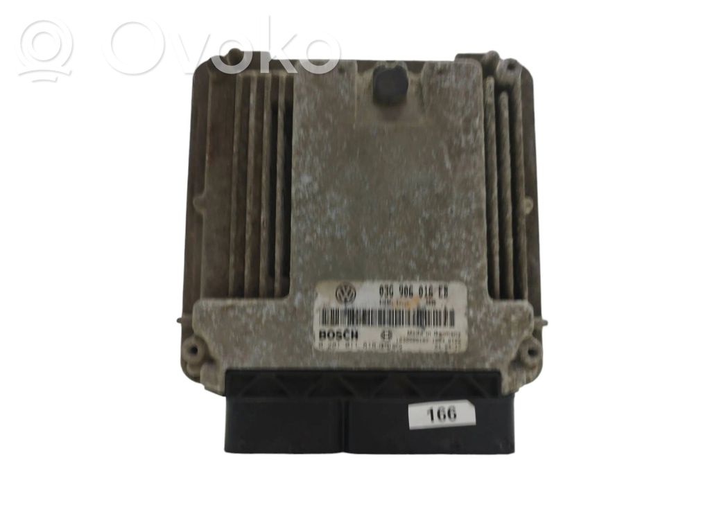 Volkswagen Golf V Engine control unit/module 