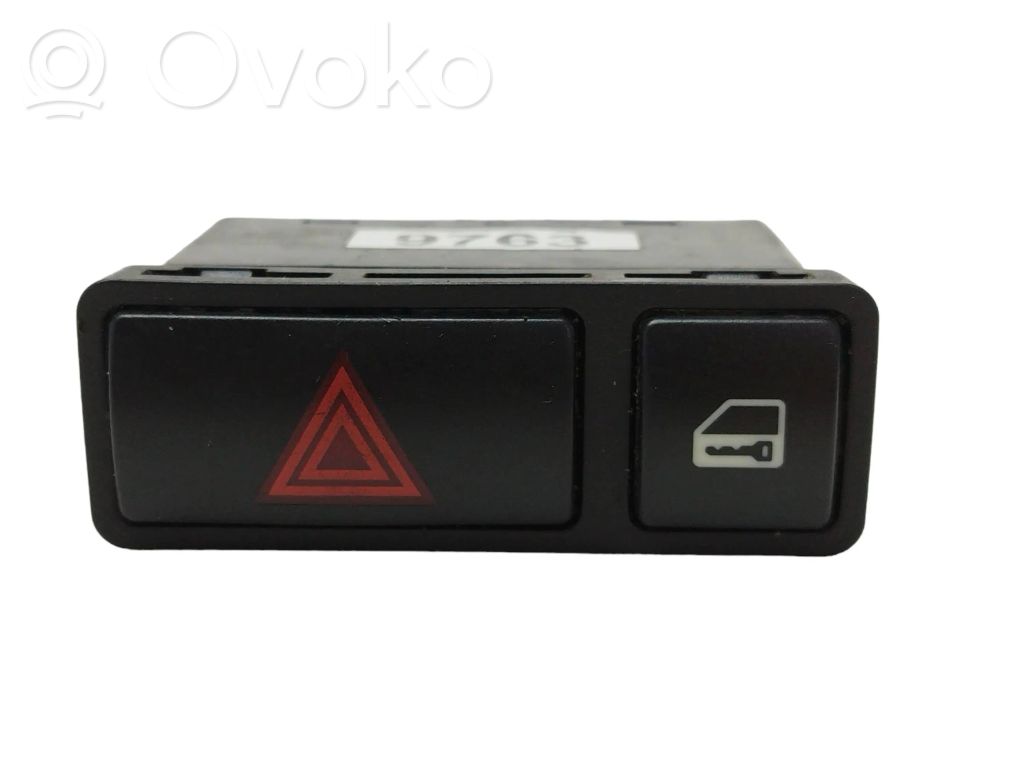 Hazard light switch   8368920,61318368920