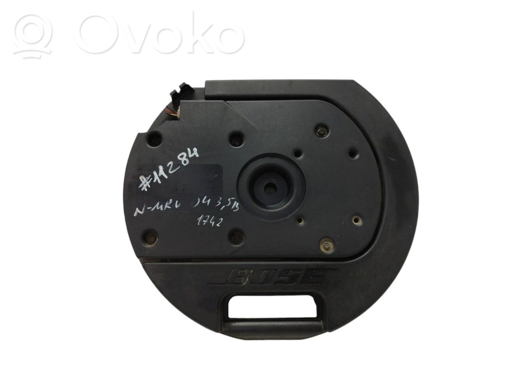 Nissan Murano Z50 Altavoz subwoofer 