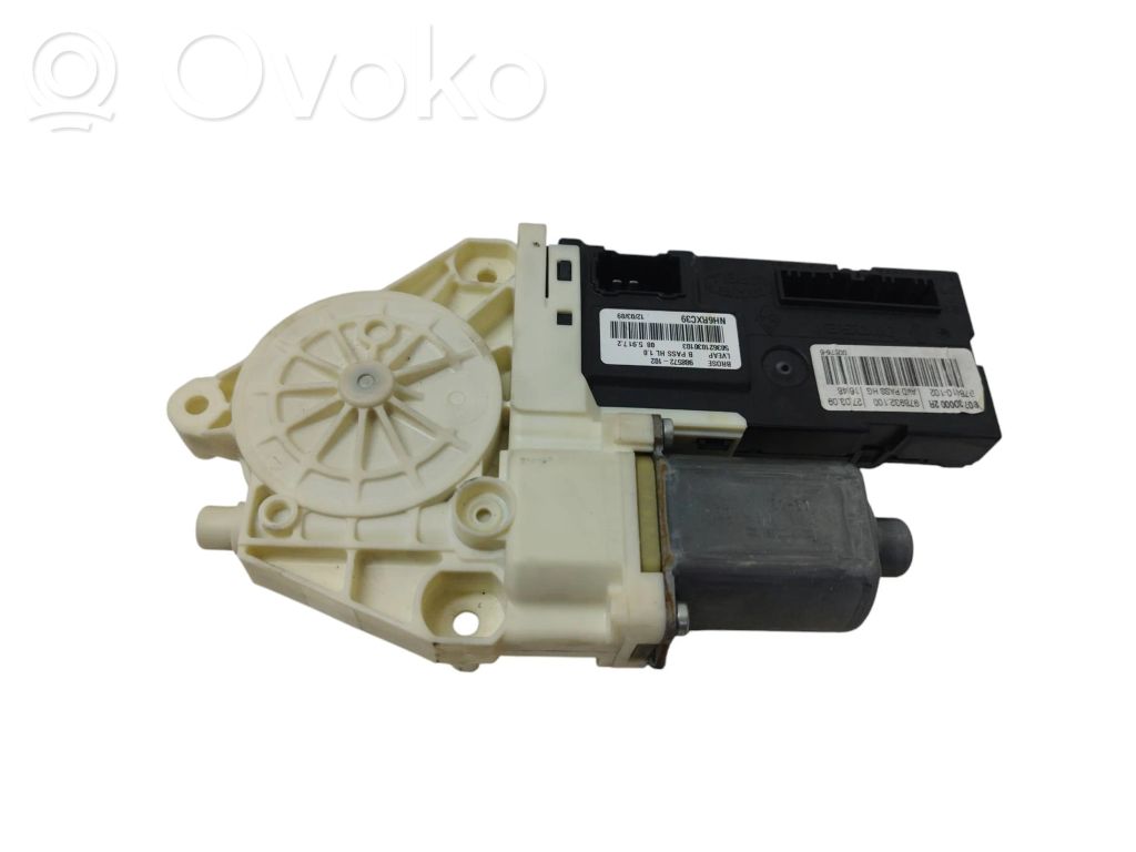 Renault Laguna III Silnik regulatora szyby drzwi przednich 