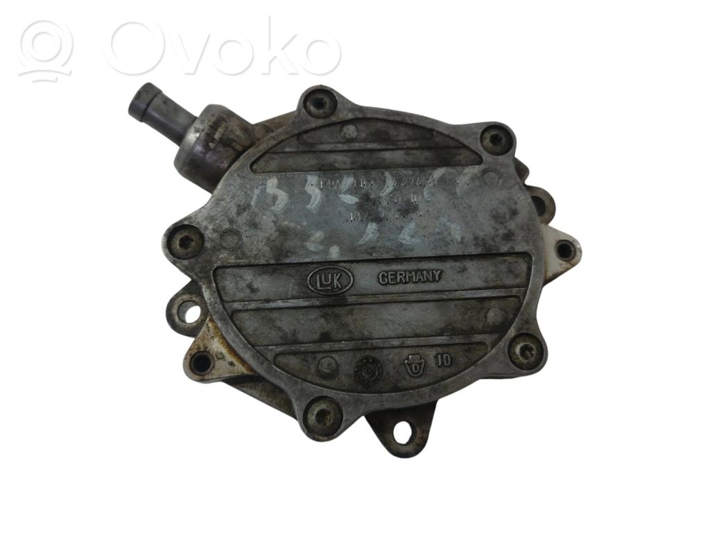BMW 3 E90 E91 Vacuum pump 