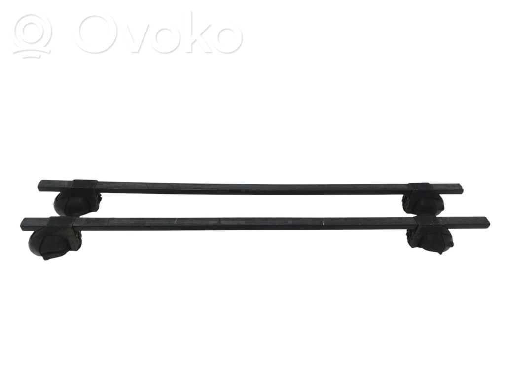 Honda Accord Katon poikittaiskiskot ”sarvilla” 