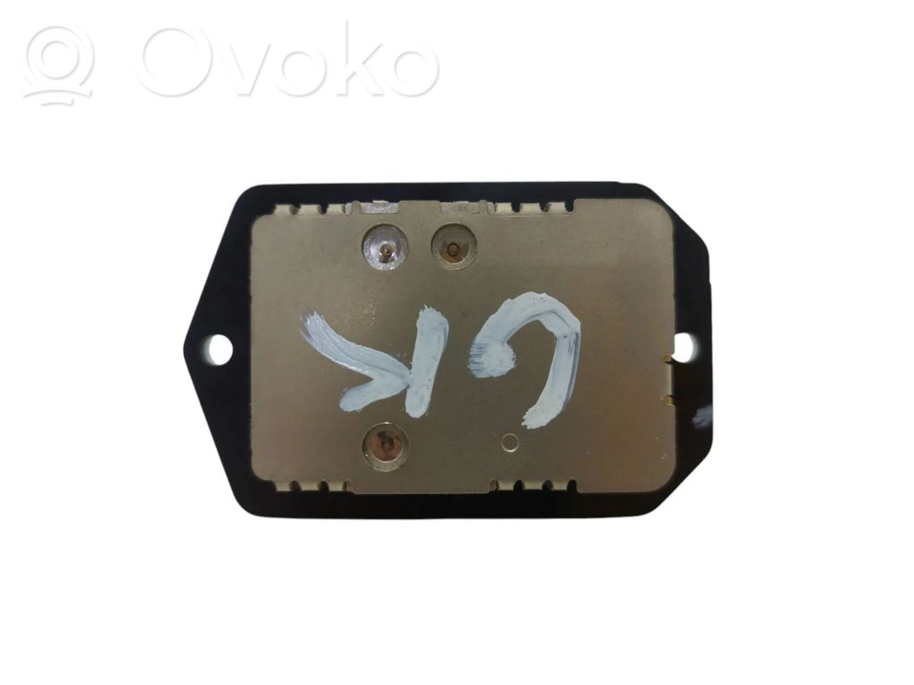 Rezystor / Opornik dmuchawy nawiewu   4F272