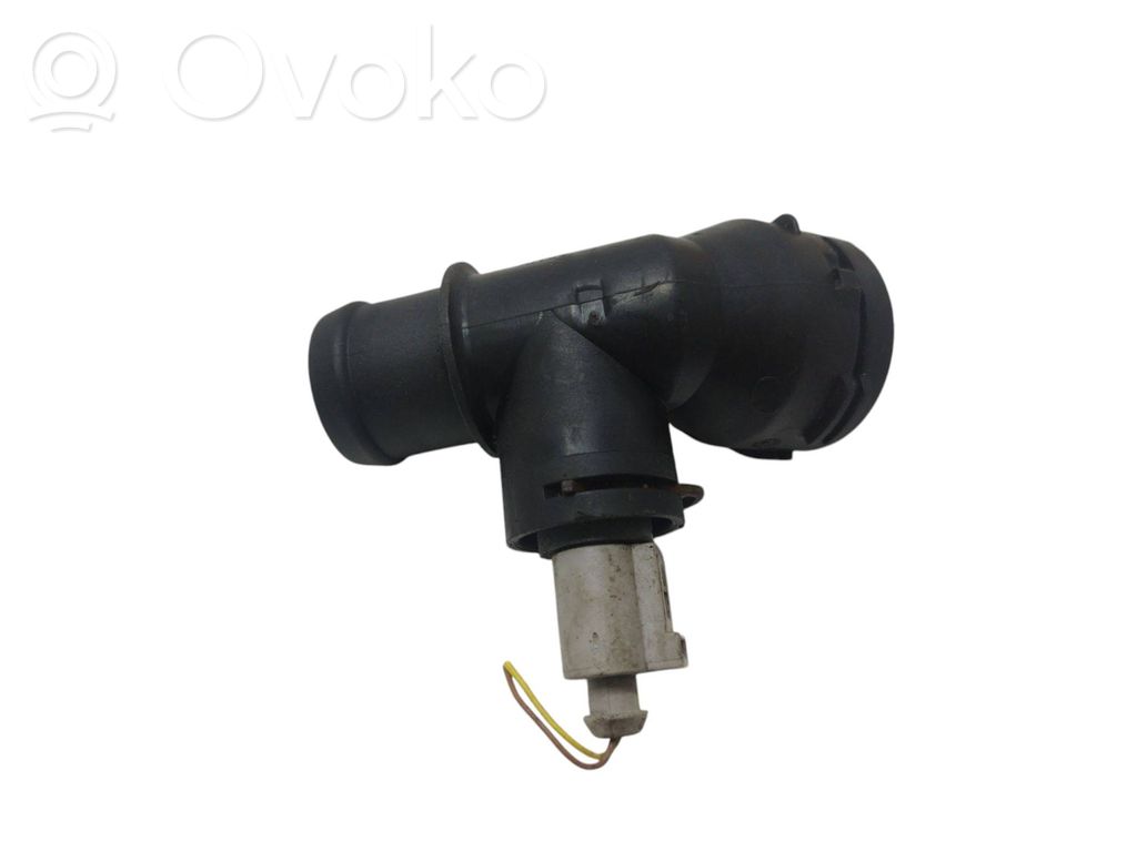Volkswagen Golf VI Engine coolant pipe/hose 