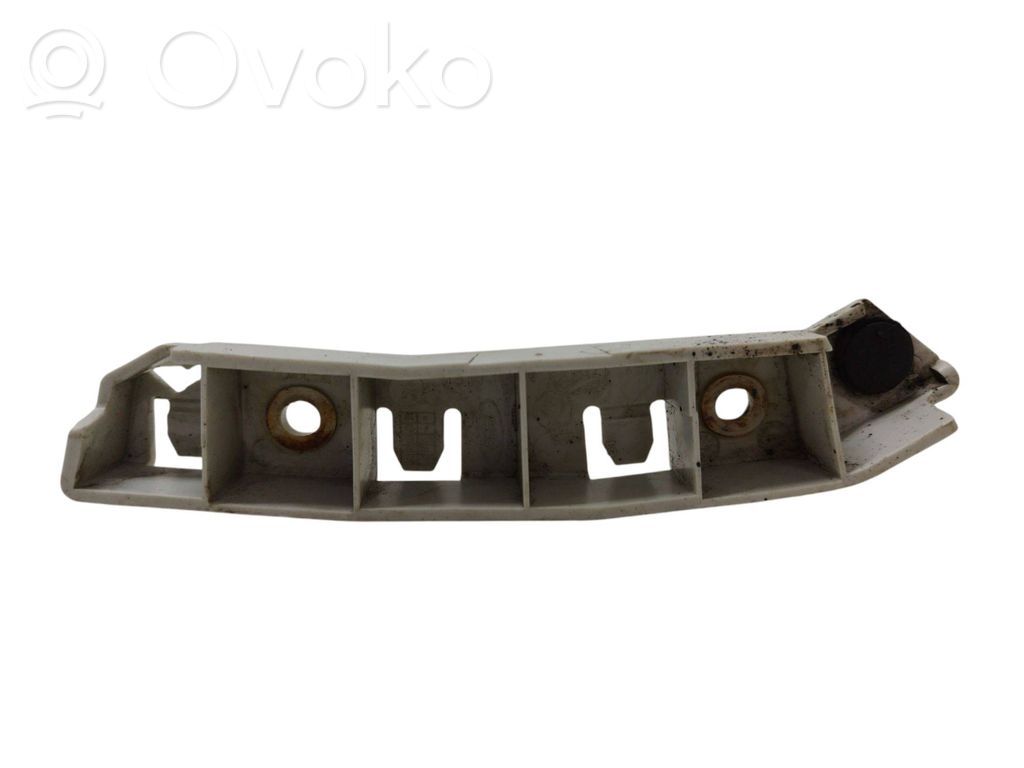 Ford Focus Front bumper mounting bracket 