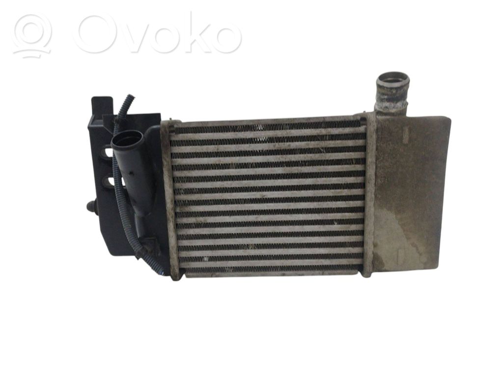 Toyota Verso-S Radiador intercooler 
