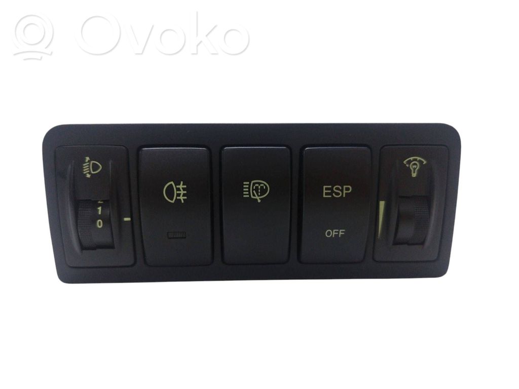 Hyundai Sonata A set of switches 