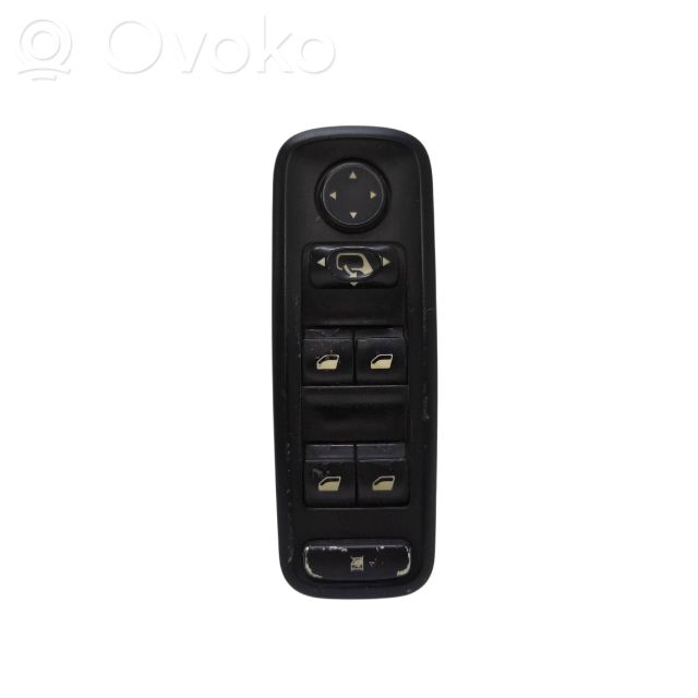 Peugeot 807 Electric window control switch 