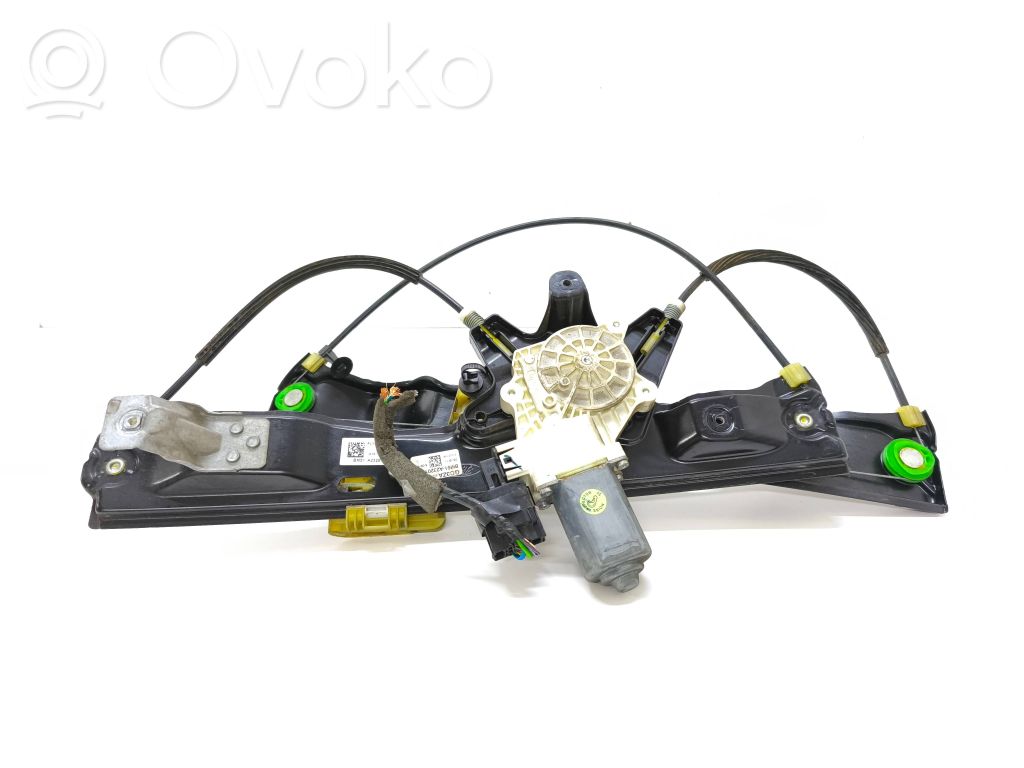 Ford Focus Regulador de puerta delantera con motor 