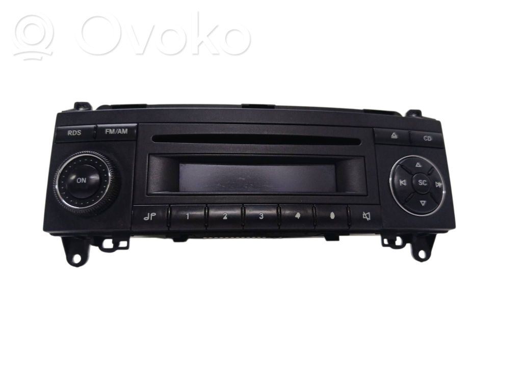 Panel / Radioodtwarzacz CD/DVD/GPS   A1698200886,85095882