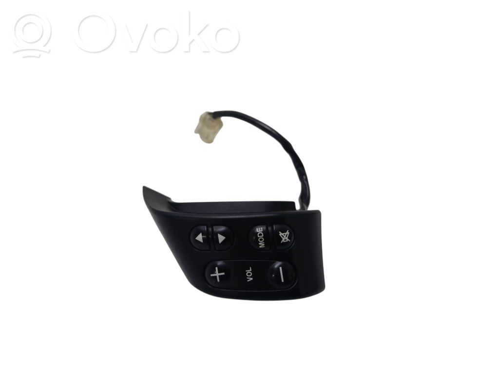 Boutons / interrupteurs volant   03744141,D461664M097
