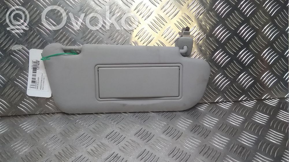 Sun visor