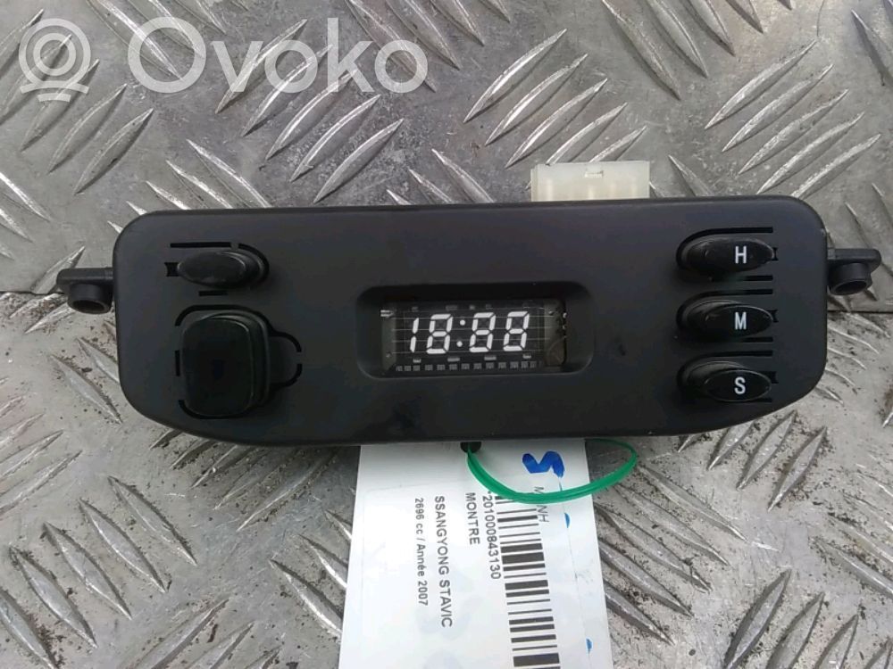 SsangYong Rodius Clock 