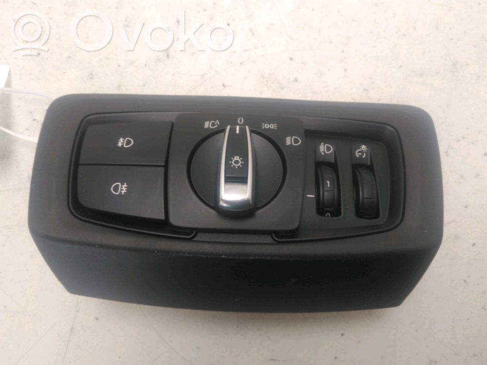 BMW 2 F46 Commodo de clignotant 