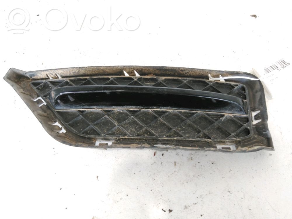BMW X1 E84 Front bumper upper radiator grill 