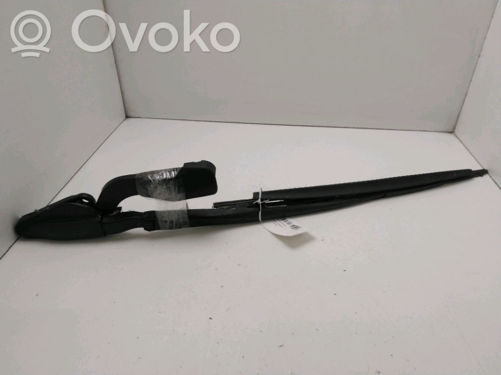 BMW 7 E65 E66 Brazo del limpiaparabrisas delantero 